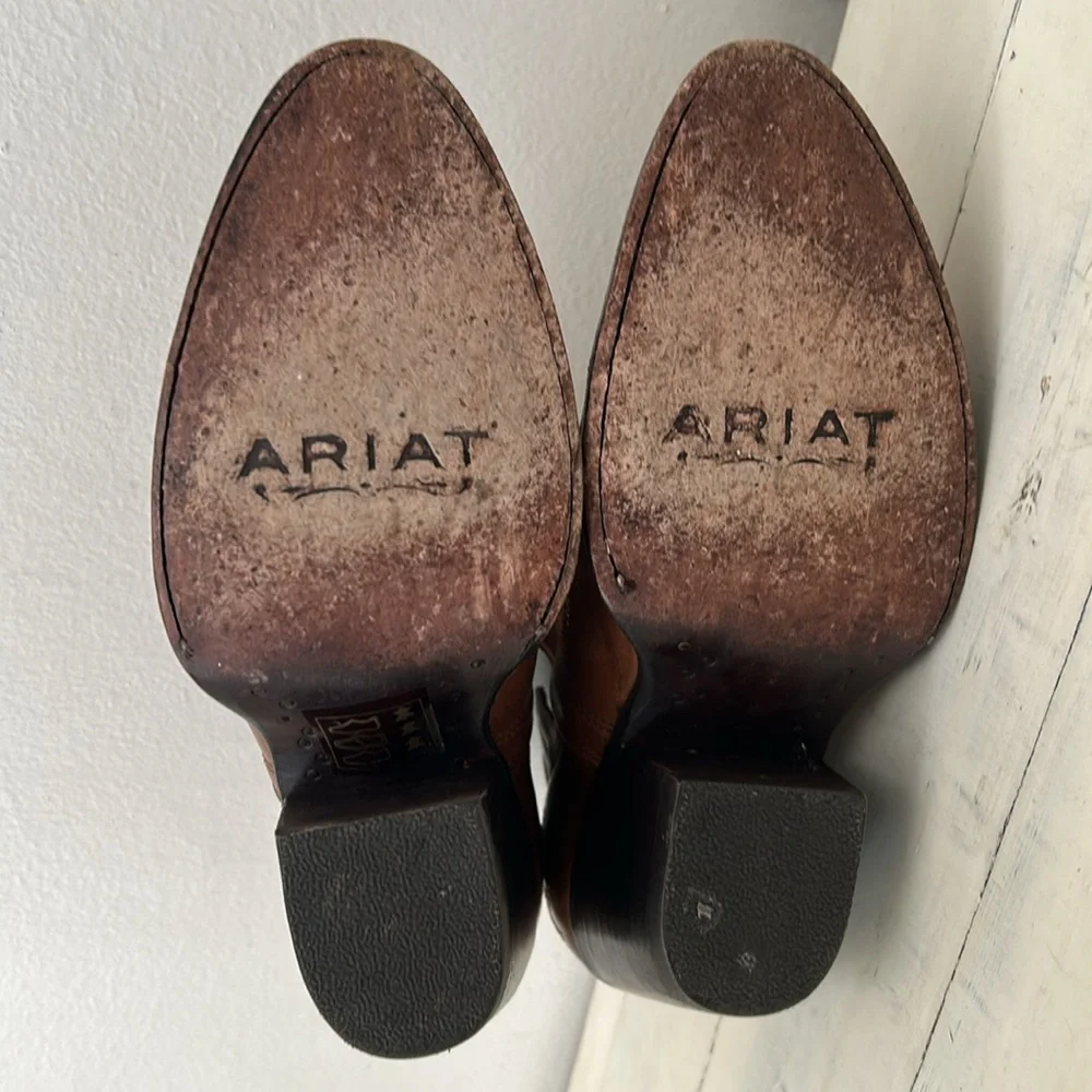 Ariat Dixon Western Round Toe Brown Leather Ankle Boots 6